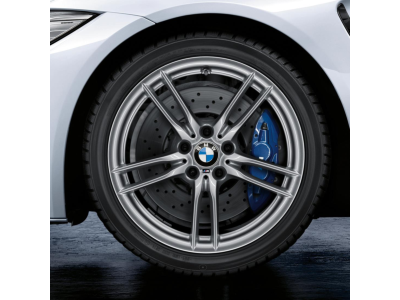 BMW 19 Inch Style 641 Cold Weather Wheel and Tire Set in Decor Silver 36115A4D809
